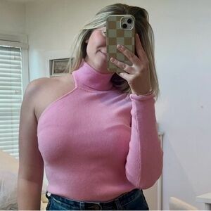 Bardot Off-Shoulder Pink Sweater Perfect for Spring!